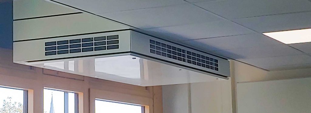 Klassenraum Anne-Frank-Schule mit Lüftungsgerät